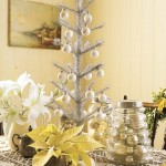 decorazioni-natale-albero-bianco-argento