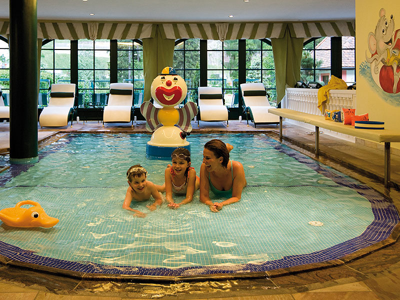 Family spa. Гранд-отель Cavallino Bianco Family Spa. Спа Фэмили. Фэмили спа Самара. Пинкс Фэмили фото.