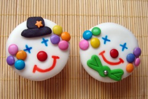 dolci di carnevale da fare con i bambini_clown cupcake