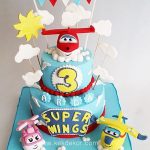 torte di compleanno dei Super wings_2 piani